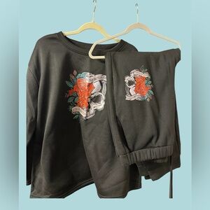 Womens Black Graphic Sweatshirt and Joggers Set